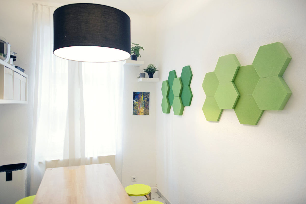 Acoustics in daycare centres and kindergartens: calmer group rooms