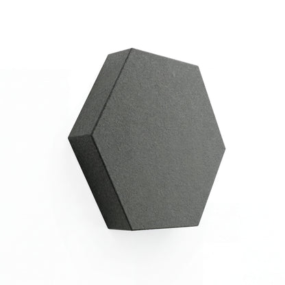 Velvet Hexa Akustikelement in Concrete, Sechseck mit Samtoberfläche, Schrägansicht