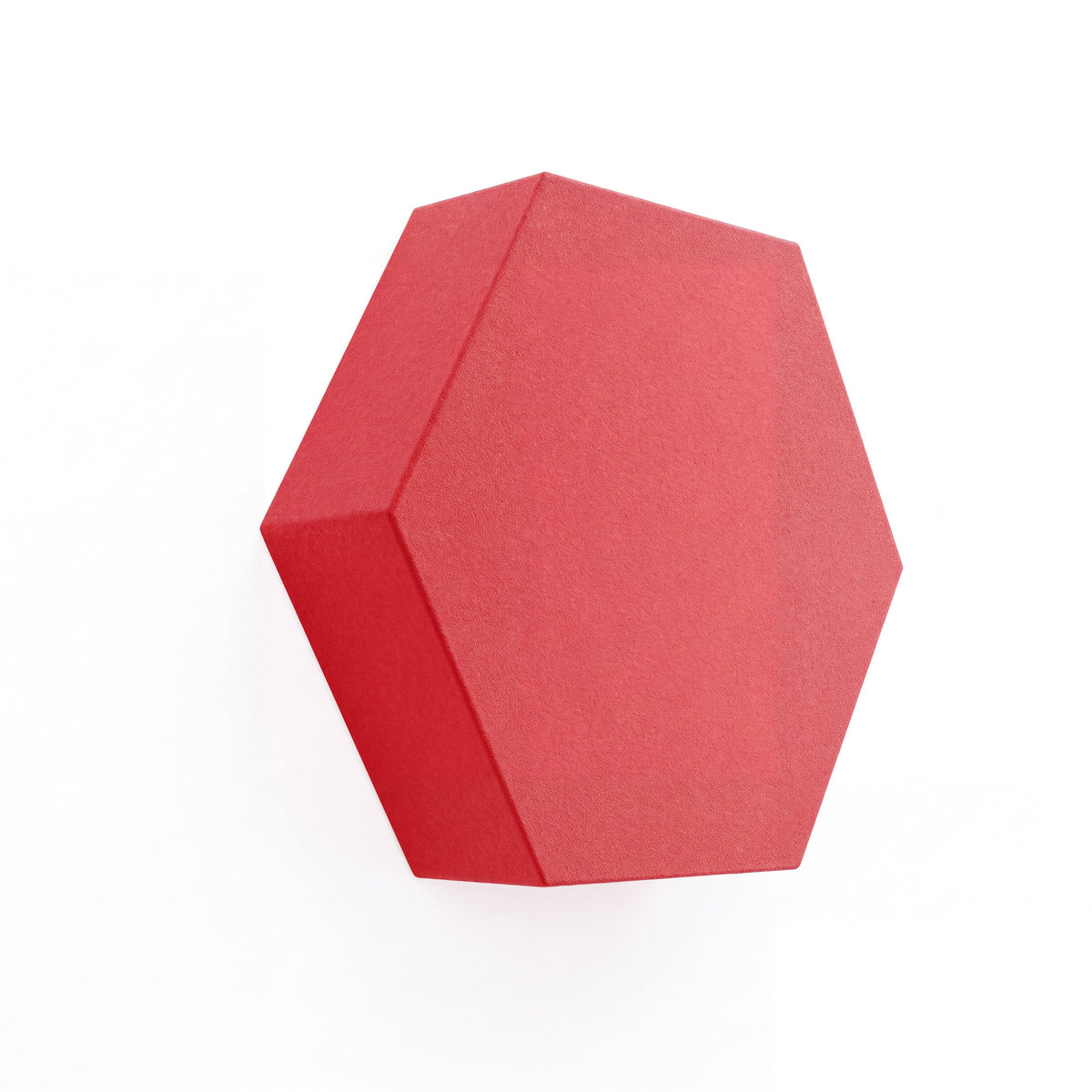 Velvet Hexa Akustikelement in Imperial Red, Sechseck mit Samtoberfläche, Schrägansicht