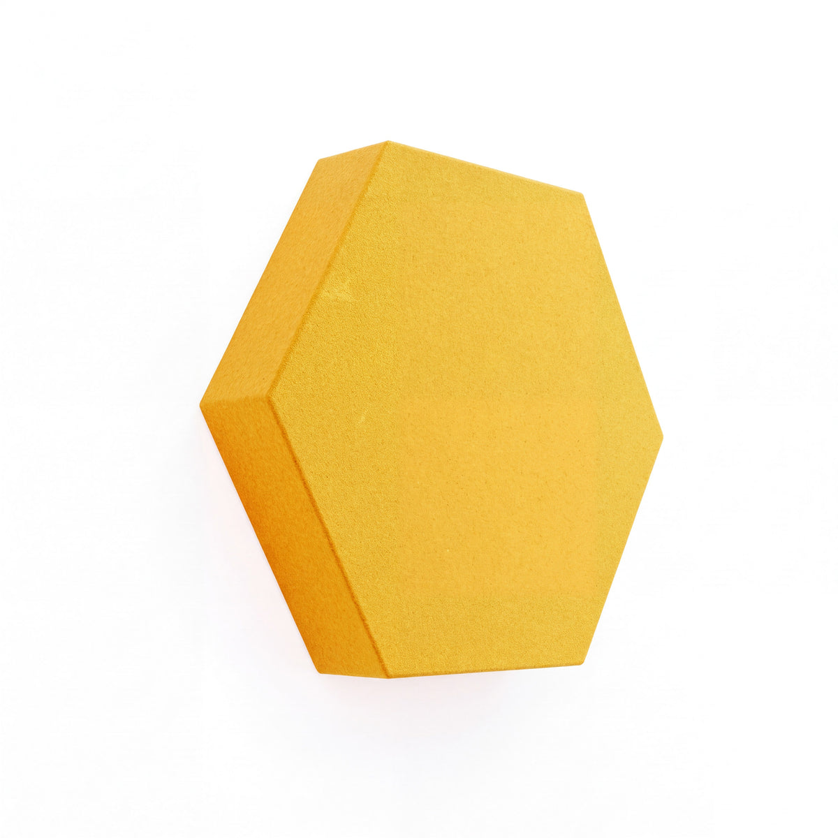Velvet Hexa Akustikelement in Mango, Sechseck mit Samtoberfläche, Schrägansicht