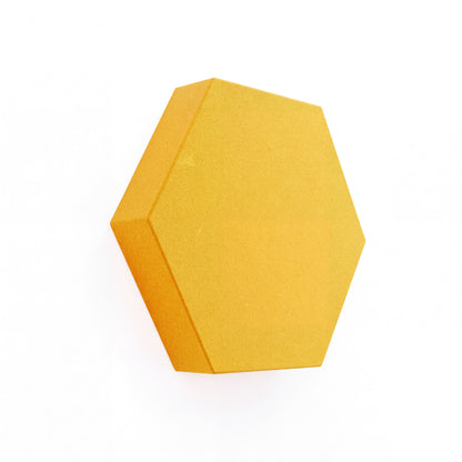Velvet Hexa Akustikelement in Mango, Sechseck mit Samtoberfläche, Schrägansicht