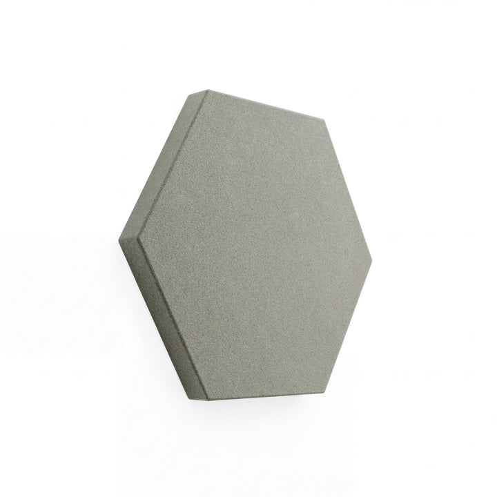 Velvet Hexa Akustikelement in Quartz, Sechseck mit Samtoberfläche, Schrägansicht